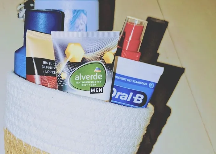 아파트 Monteurswohnung Kiwi Parkplatz Kueche 1- 4 Personen Eg Modern 카셀